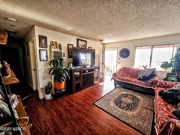 2nd image of 410 N Oakley Ave