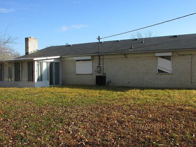 1st image of 3232 Amanda Dr