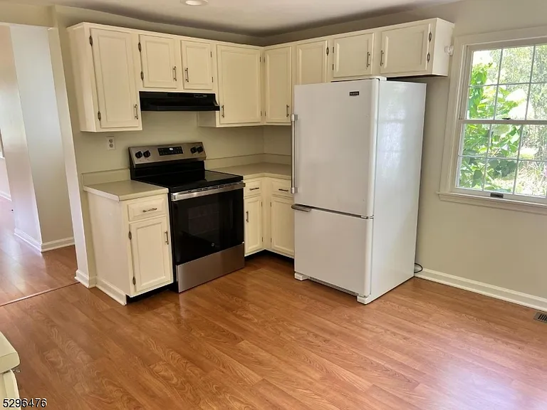 1531 Larger Cross Rd #6 — Photo 8