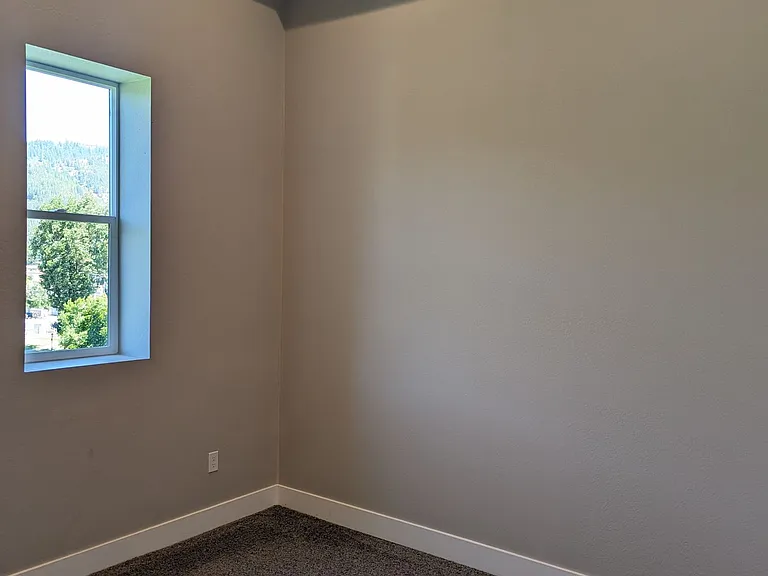 514 McKinley Ave — Photo 10