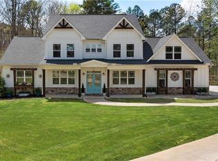 401 Blossom Trl, Acworth, GA 30101