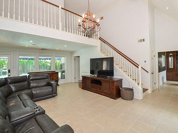 5th image of 11302 Burgoyne Dr