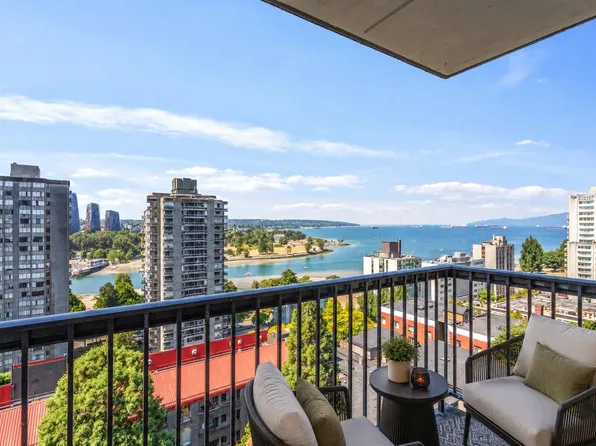 1146 Harwood St #1102, Vancouver, BC V6E 3V1