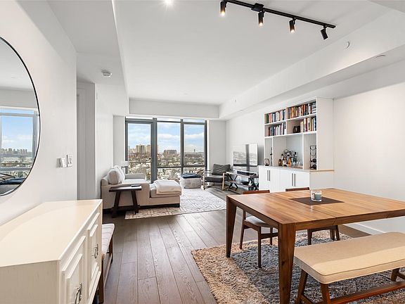4th image of 320 Adolphus Ave Penthouse 2