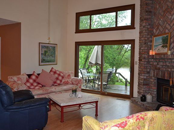 4th image of 8108 River Bay Dr W
