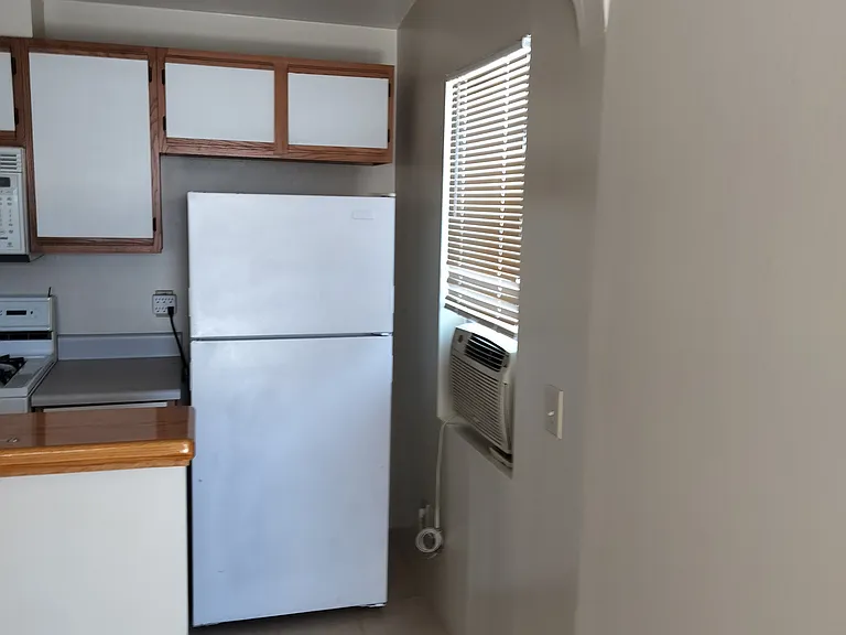 4480 Wilson Ave — Photo 2