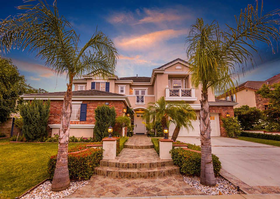 1st image of 2490 Montecito Ave