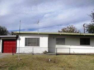 2305 Magnolia Dr, Las Cruces, NM 88001
