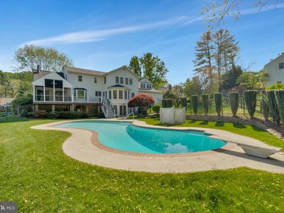 1114 Trotting Horse Ln, Great Falls, VA, 22066