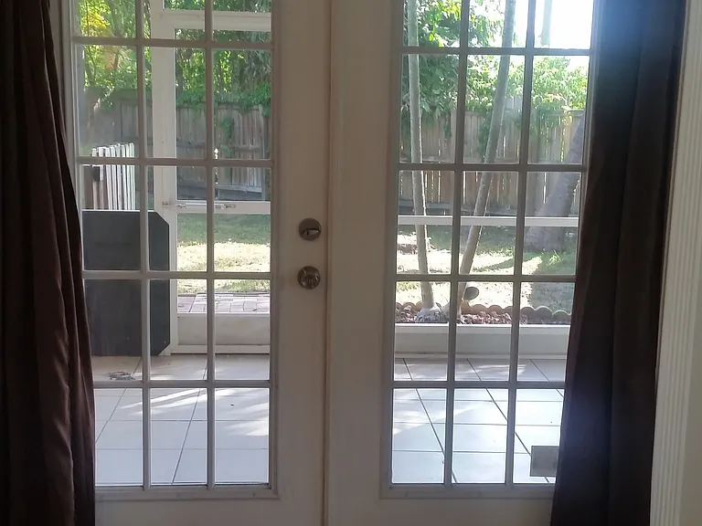 1500 NE 25th Ct — Photo 13