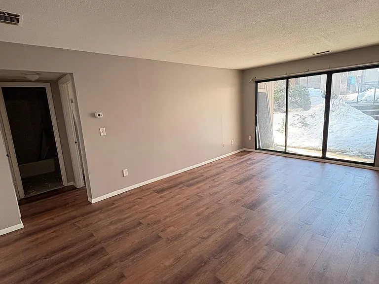 36 Shrewsbury Green Dr #36B — Photo 9