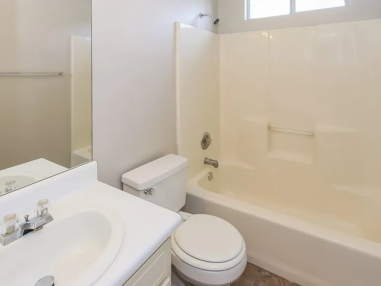 843 Shoals Ct — Photo 15