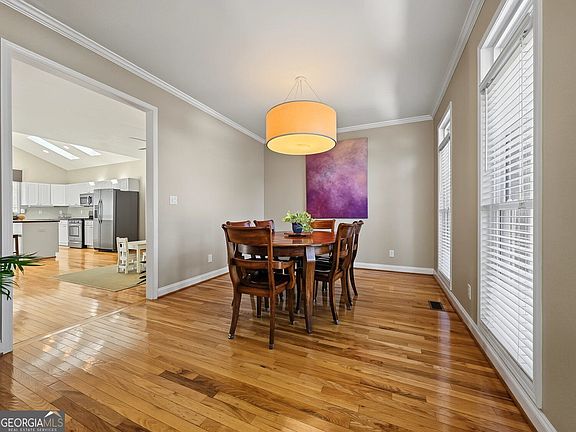 5th image of 1886 Briarlake Cir