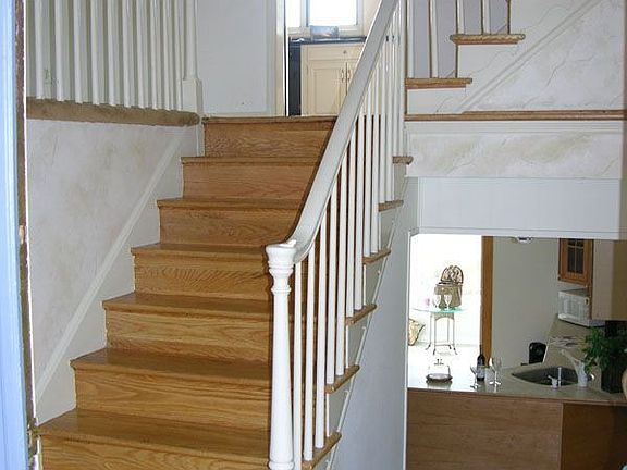 Foyer Staircase