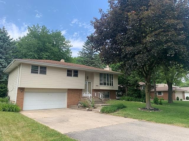 1st image of 621 Shorewood Dr
