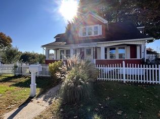 19 Marshall Ave, Chicopee, MA 01013