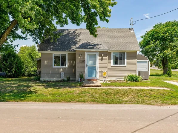 325 E Center St, Truro, IA 50257