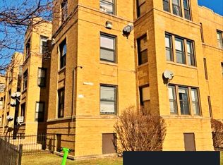 5704 W Race Ave #2S, Chicago, IL 60644