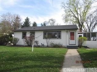 1422 Sandhurst Ave E, Maplewood, MN 55109