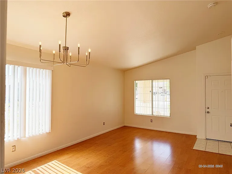166 Windy Creek Ave — Photo 9