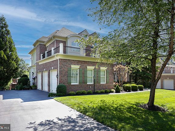 4th image of 18856 Ridgeback Ct