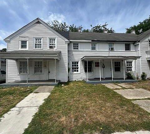 2nd image of 73 Decatur St