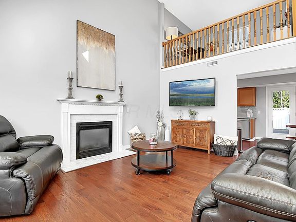 2nd image of 7184 Hillmont Dr