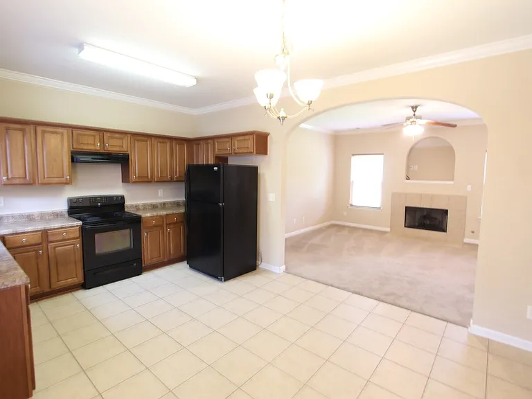 222 Oxmoor Pl — Photo 6