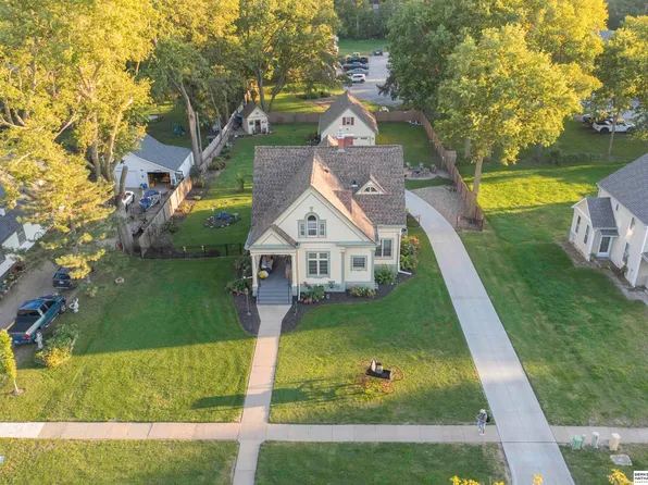 1749 South St, Blair, NE 68008
