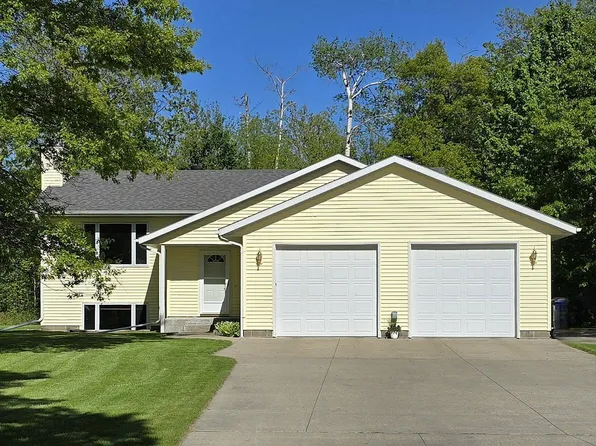 1714 Grotte Ave NE, Bemidji, MN 56601