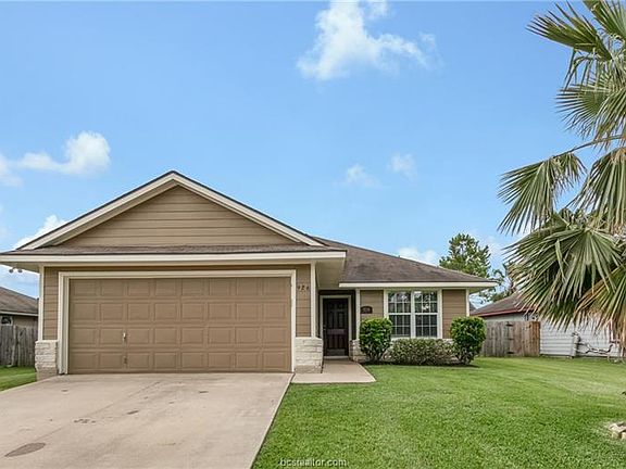 2nd image of 926 Windmeadows Dr