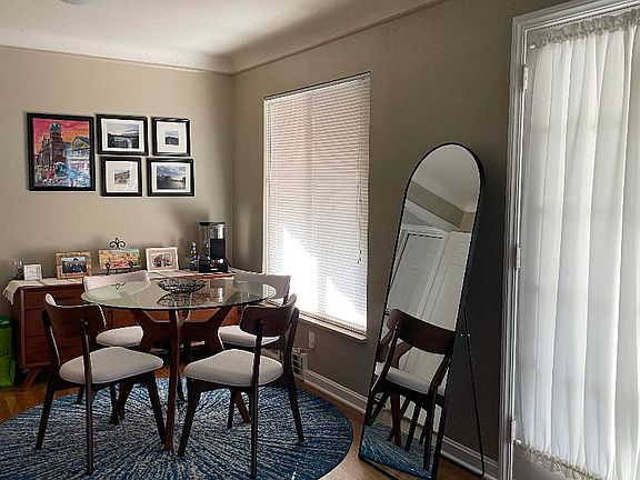 Dining Room/Sunporch entry