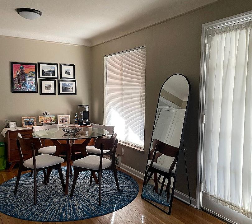 Dining Room/Sunporch entry