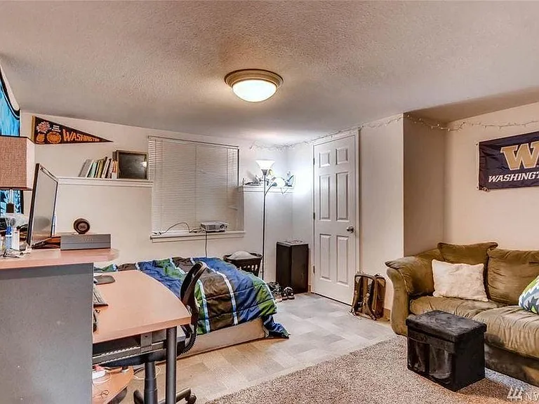 3002 Harvard Ave E #L — Photo 3