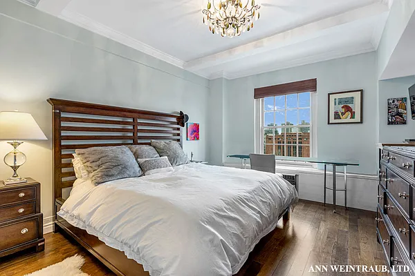 Sold by Ann Weintraub, Ltd. | media 15