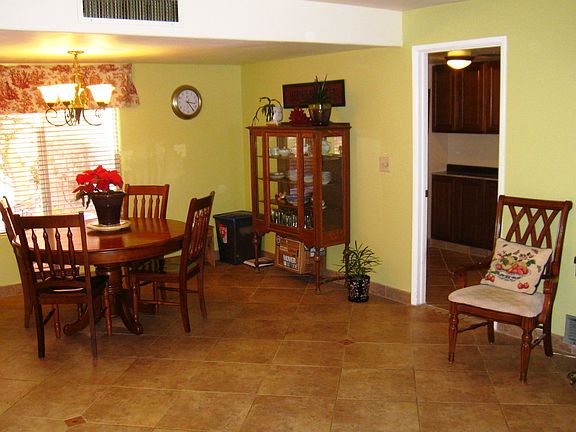 3rd image of 3440 N Winslow Dr