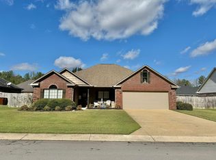 118 Ivywood Cv, Saltillo, MS 38866