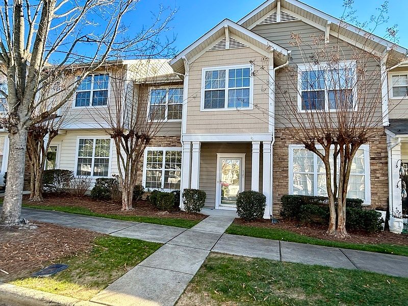 1st image of 1121 Drummond Ln