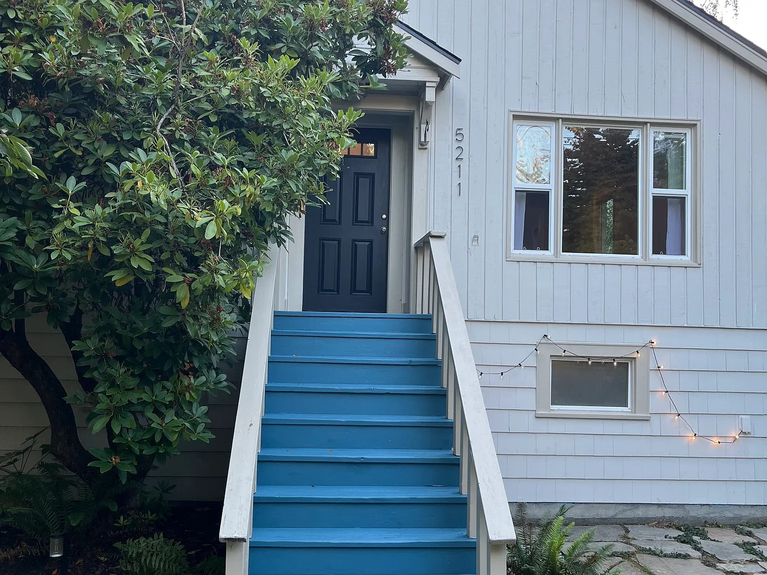 5211 Fauntleroy Way SW — Photo 2