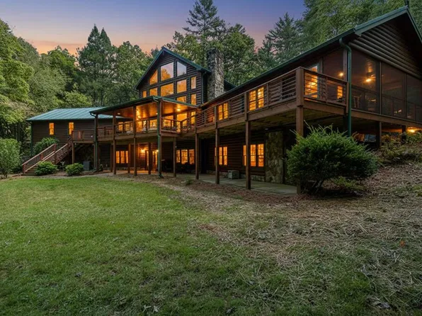20 Bear Trl, Ellijay, GA 30540
