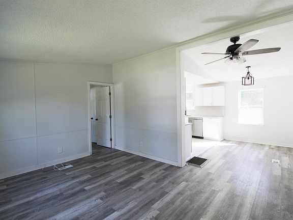 4th image of 11 Hopi St