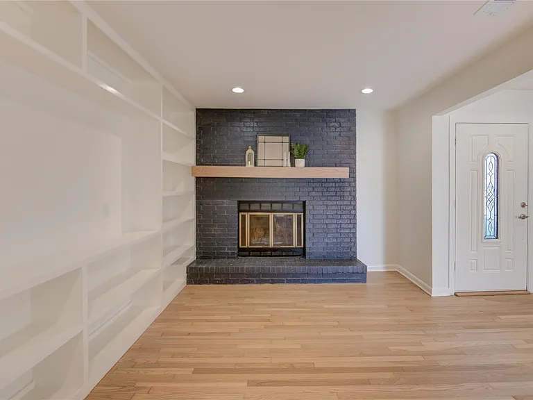 4117 Pinon Dr — Photo 6