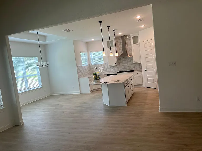 2137 Holister Ct — Photo 5
