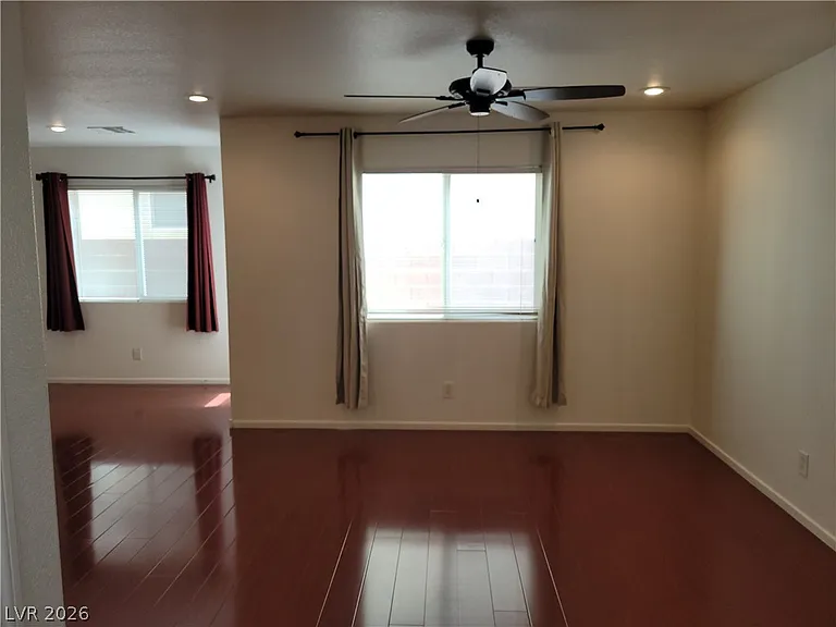 9275 Hollander Ave — Photo 4