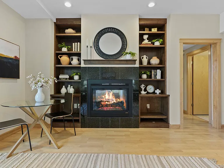 1037 Williamson St #107 — Photo 4