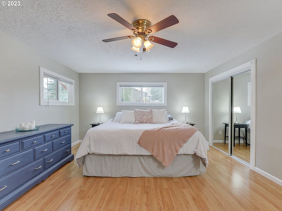 2nd image of 3121 SE 164th Ave