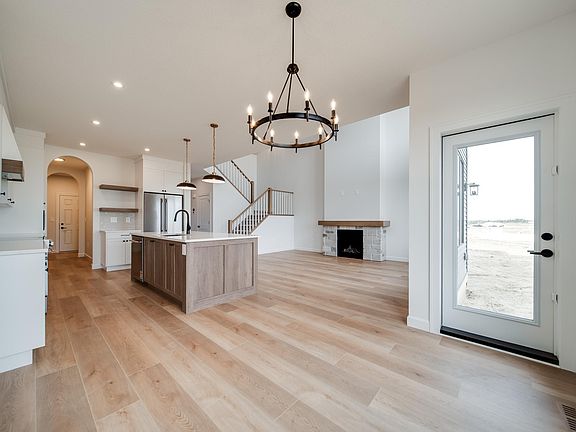 5th image of 73 Chartres Close