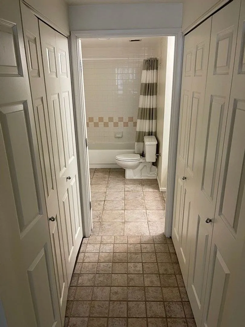 Upscale 1bd 1bath in Heart of Beltown With Hotel Like Feel! — Photo 2