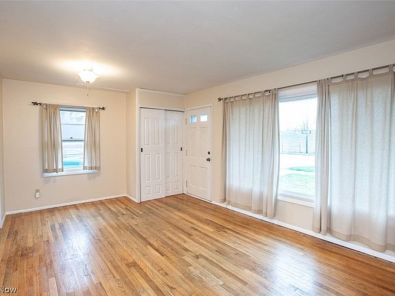 4th image of 14226 Lakewood Heights Blvd