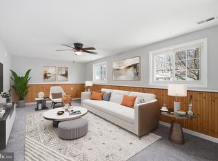 22 Raintree Dr, New Castle, DE 19720